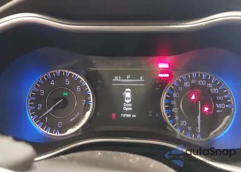 2015 Chrysler 200 Limited z USA, uszkodzony, nr VIN 1C3CCCAB6FN568324